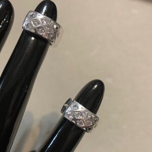 Elegant Silver 925 Diamond Patterned Earrings